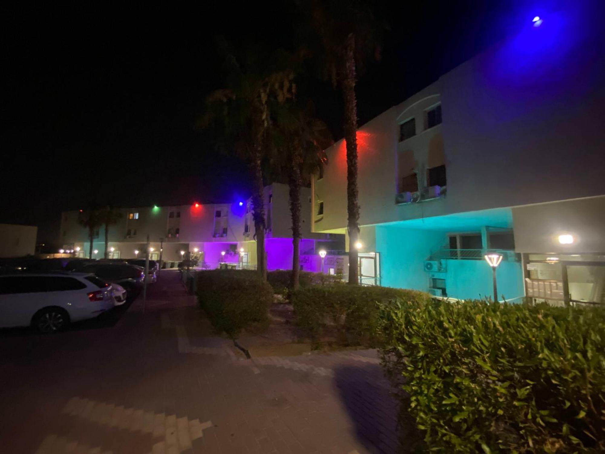 Seaside House & Free Parking Apartment Eilat Bagian luar foto
